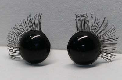 Augen mit Wimpern