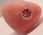 Preview: Sicherheitsnase dreieckig beflockt Rosa 27 mm mit Glitzerstein und Sicherheitsscheibe