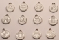 Preview: 1 Anhänger Sternzeichen Tierkreiszeichen aus Metall weiß silber ca. 11 mm