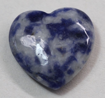 1 Herz Naturstein Sodalith ca. 20 mm x 20 mm x 6 mm
