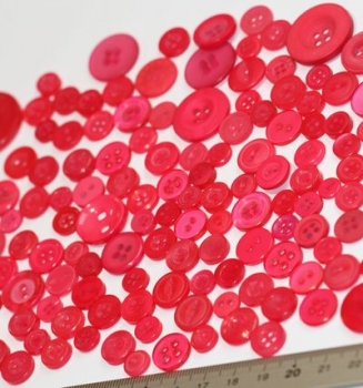 ca. 50 g Knöpfe aus Kunststoff pink Mix verschiedene Größen und Formen