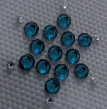 Preview: Swarovski-Bügelapplikation Stern Türkis