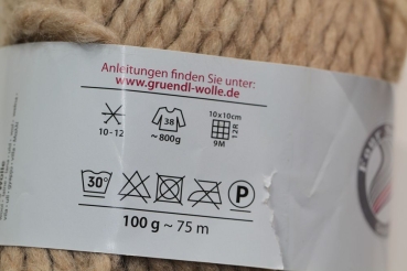 Wolle Alaska  90 g 80 % Polyester 20 % Wolle beige Rest