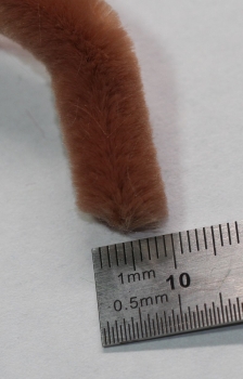 1 Stück Biegeplüsch 1 m lang Chenilledraht 8 mm Durchmesser hellbraun