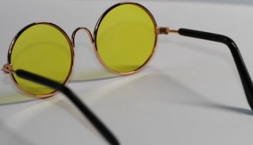 Brille Sonnenbrille 8 cm kupfer gelbe Gläser für Teddies oder Puppen Accessoire Requisite