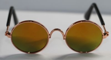 Brille Sonnenbrille 8 cm kupfer dunkle Gläser gelb-grün verspiegelt für Teddies oder Puppen Accessoire Requisite