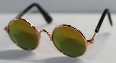 Brille Sonnenbrille 8 cm kupfer dunkle Gläser gelb-grün verspiegelt für Teddies oder Puppen Accessoire Requisite