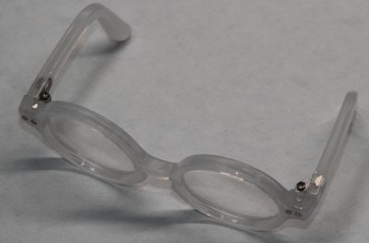 Brille 9 cm weiß Kunststoff halbtransparent klare Gläser für Teddies oder Puppen Accessoire Requisite