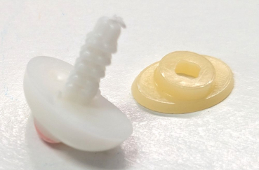 Preview: Sicherheitsnase 20 mm x 11,5 mm Hase hart weiß-rosa mit Sicherheitsscheibe 2