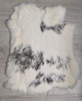 Kaninchenfell weiß schwarz Rhönkaninchen Nr. 8
