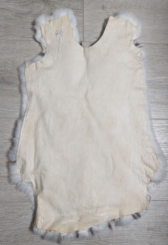 Kaninchenfell Rexkanin weiß mit braunen Flecken Nr. 41
