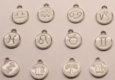 1 Anhänger Sternzeichen Tierkreiszeichen aus Metall weiß silber ca. 11 mm