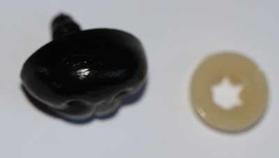 kleine Teddynasen Sicherheitsnasen oval 6 x 8 mm schwarz für Amigurumi 