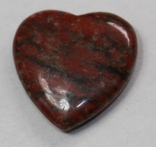 1 Herz Naturstein roter Jaspis ca. 20 mm x 20 mm x 6 mm