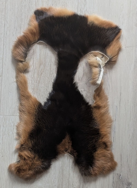 Kaninchenfellreste wie auf den Fotos zu sehen Nr. 12