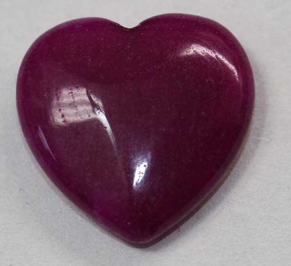 1 Herz Naturstein Rubin ca. 20 mm x 20 mm x 6 mm