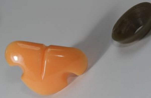 Sicherheitsnase 24 mm Katze hart hellorange mit Sicherheitsscheibe