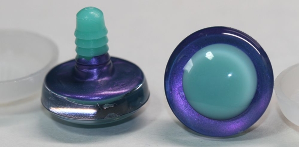 1 Paar Sicherheitsaugen trapezoid purpur blau Prisma Color 25 mm türkise Pupille