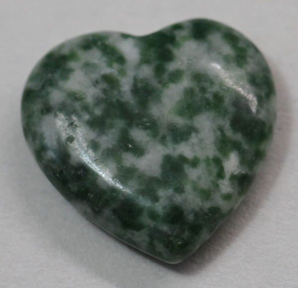 1 Herz Naturstein Baumachat ca. 20 mm x 20 mm x 6 mm