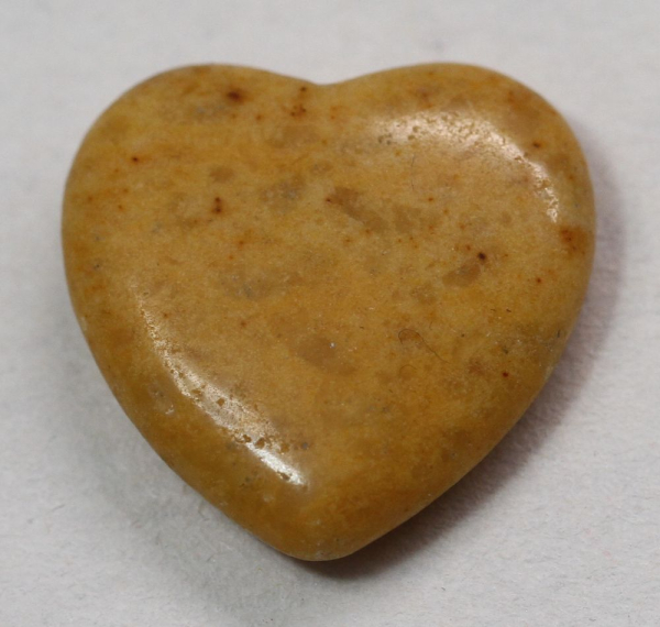 1 Herz Naturstein gelber Aventurin ca. 20 mm x 20 mm x 6 mm