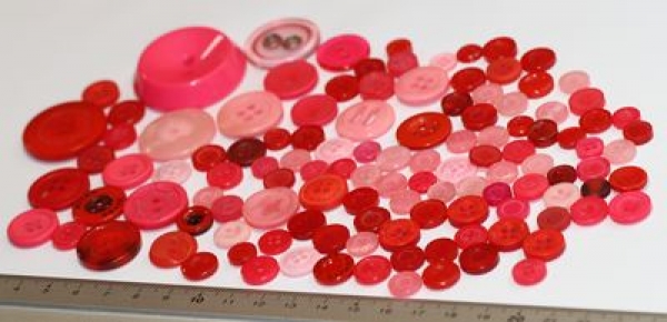 ca. 50 g Knöpfe aus Kunststoff pink-rosa Mix verschiedene Größen und Formen