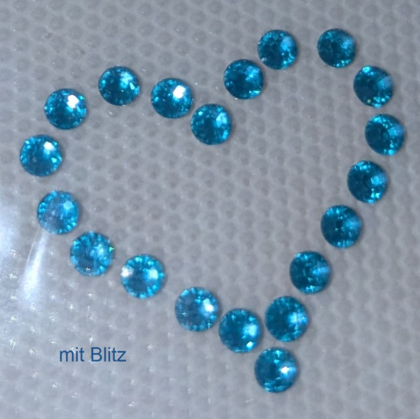 Swarovski-Bügelapplikation Herz mini Light Turquoise