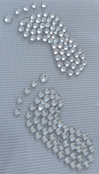 Swarovski-Bügelapplikation Füße gefüllt