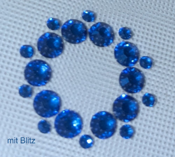 Swarovski-Bügelapplikation Ornament mini Dunkelblau