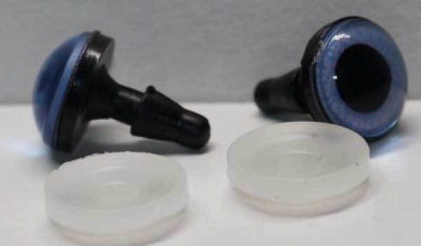 1 Paar Sicherheitsaugen 14 mm mittelgroße runde Pupillen zartblau schimmernd verschiedenfarbige Iris