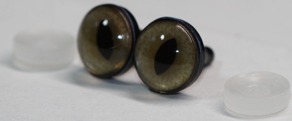 1 Paar Sicherheitsaugen 14 mm mittlere geschlitzte Pupillen beige schimmernd verschiedenfarbige Iris