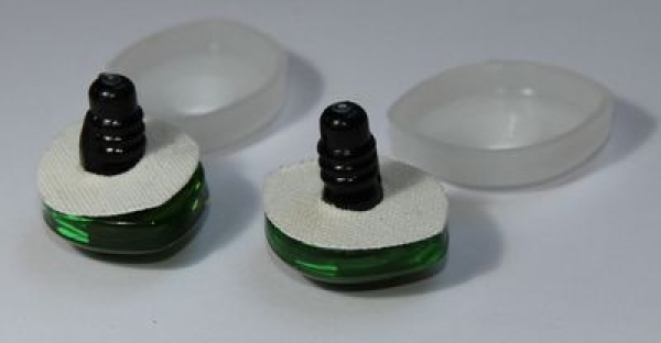 1 Paar Sicherheitsaugen geschwungen transparent durchgefärbt grün mit Glitter 28 mm x 23 mm