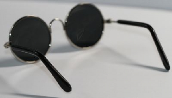 Brille Sonnenbrille 8 cm silber dunkle Gläser für Teddies oder Puppen Accessoire Requisite