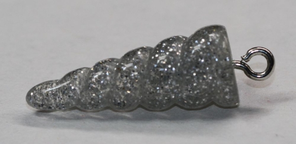 1 Einhorn-Horn 25,8 x 9,6 mm Glitter silber