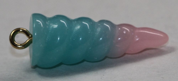 1 Einhorn-Horn 24,6 x 9,7  mm blau rosa