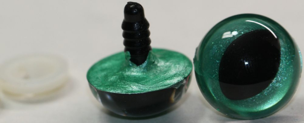 1 Paar Katzenaugen Drachenaugen Sicherheitsaugen leuchtend grün metallic