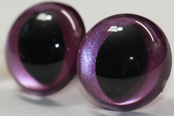 1 Paar Katzenaugen Drachenaugen Sicherheitsaugen flieder intensiv metallic