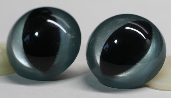 1 Paar Katzenaugen Drachenaugen 30 mm Sicherheitsaugen Salbeigrün metallic