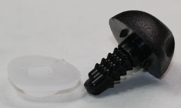Sicherheitsnase 24 mm x 18 mm Wombat hart schwarz mit Sicherheitsscheibe