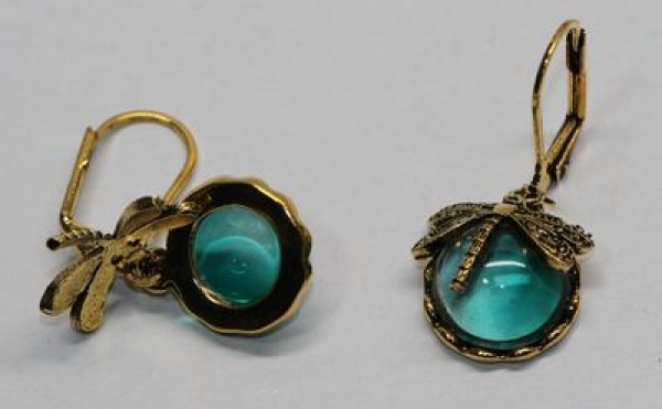 Ohrhänger goldfarben mit türkisgrünem Stein mit Libelle
