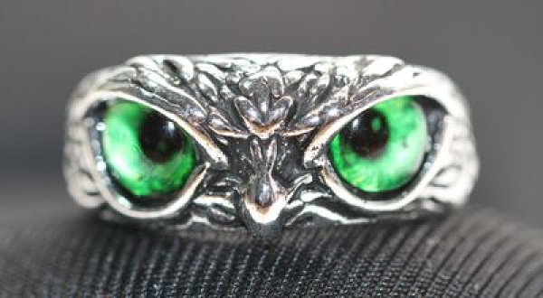 Ring Greifvogel silbern grün
