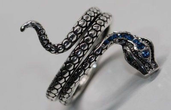 Ring Schlange silbern blaue Steine