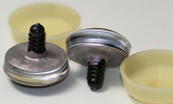 1 Paar Sicherheitsaugen trapezoid 30 mm Silber irisierend metallic Schielaugen