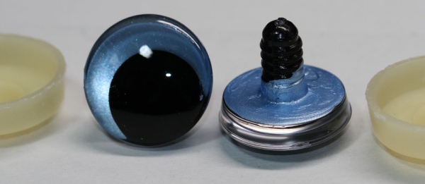 1 Paar Sicherheitsaugen trapezoid 25 mm hellblau metallic Schielaugen