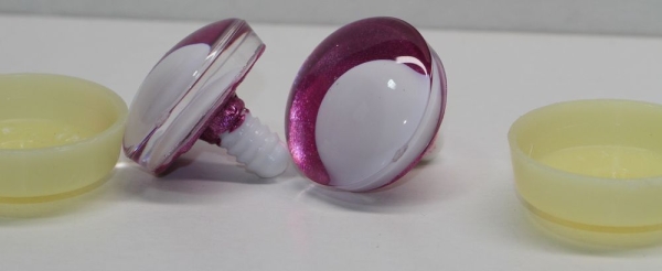 1 Paar Sicherheitsaugen trapezoid 30 mm dark pink metallic weiße Pupille Schielaugen