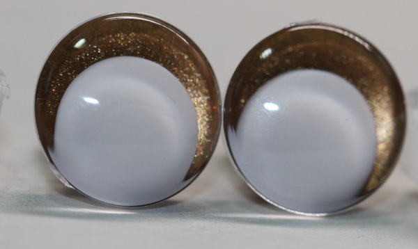 1 Paar Sicherheitsaugen trapezoid 14 mm braun metallic weiße Pupille Schielaugen