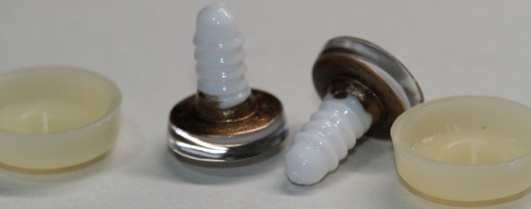 1 Paar Sicherheitsaugen trapezoid 16 mm braun metallic weiße Pupille Schielaugen
