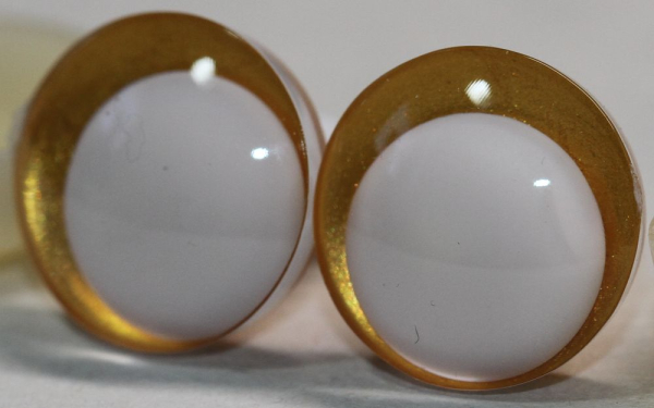 1 Paar Sicherheitsaugen trapezoid 16 mm gold metallic weiße Pupille Schielaugen