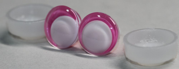 1 Paar Sicherheitsaugen trapezoid 14 mm pink metallic weiße Pupille Schielaugen