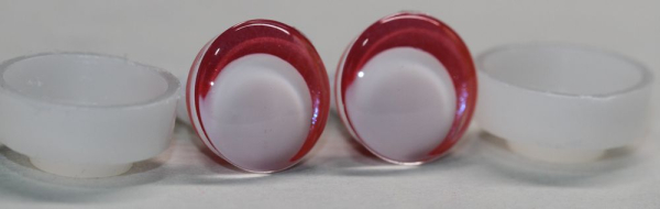 1 Paar Sicherheitsaugen trapezoid 14 mm rotblau metallic weiße Pupille Schielaugen