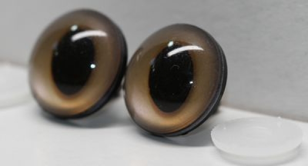 Sonderangebot: 1 Paar Sicherheitsaugen 22 mm ovale Pupillen aubergine schimmernd verschiedenfarbige Iris